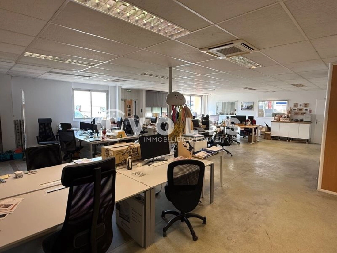 Photo 12 – location Entrepôts / activités	LYON (69007)