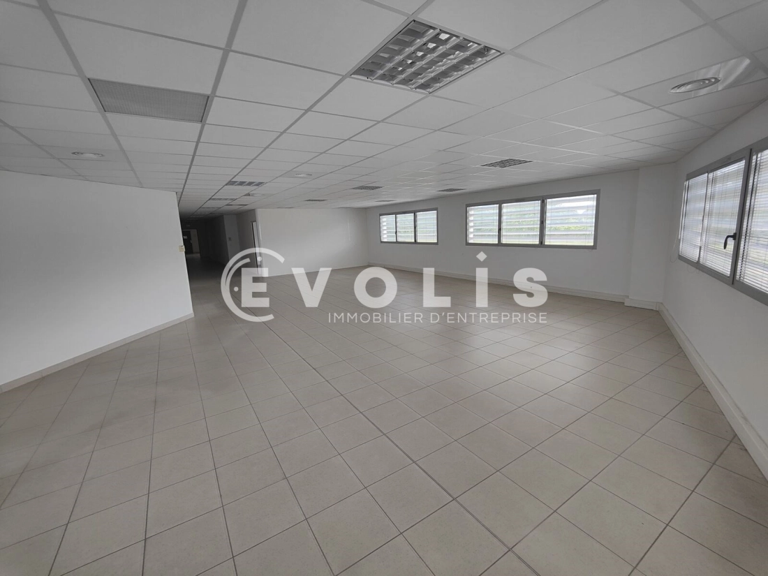Photo 11 – location bureaux	GRIGNY (91350)