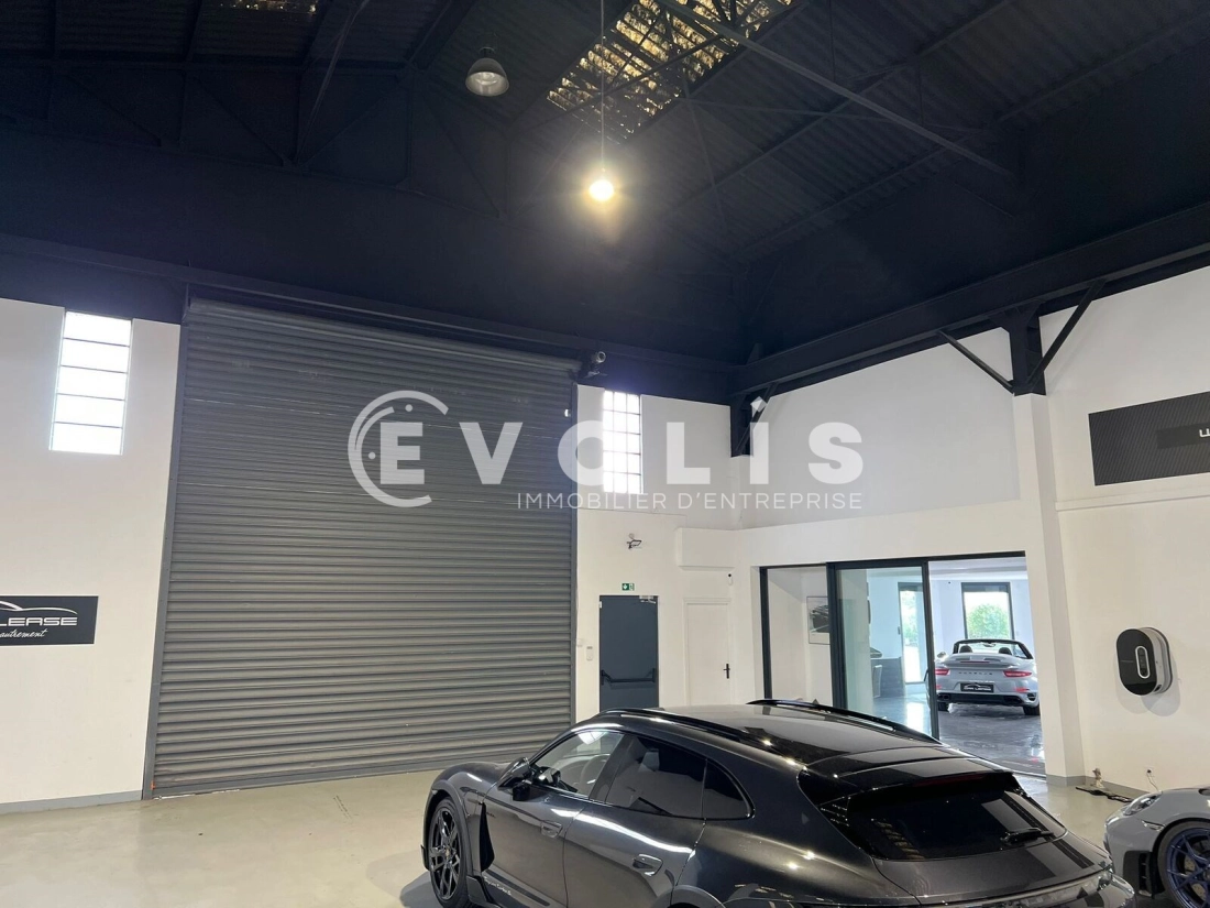 Photo 5 – location Entrepôts / activités	DECINES CHARPIEU (69150)