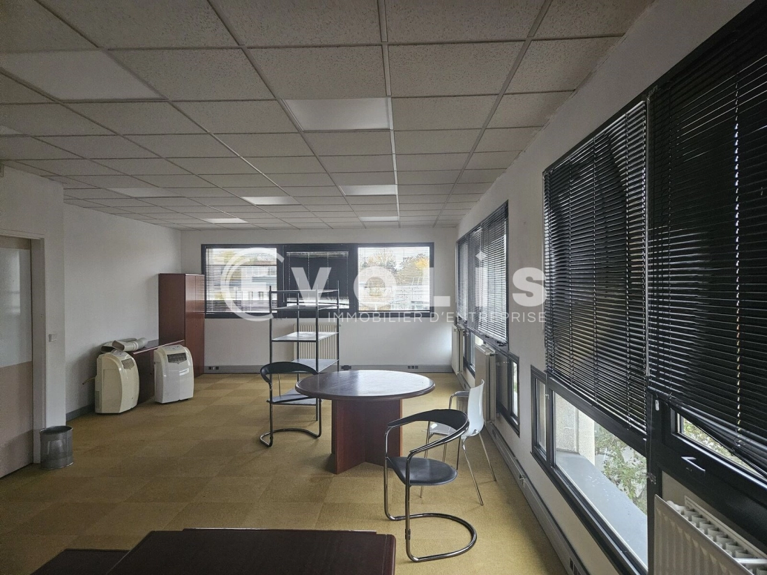 Photo 8 – location bureaux	VILLEJUST (91140)