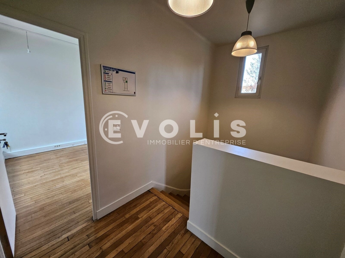 Photo 10 – location Entrepôts / activités	CACHAN (94230)