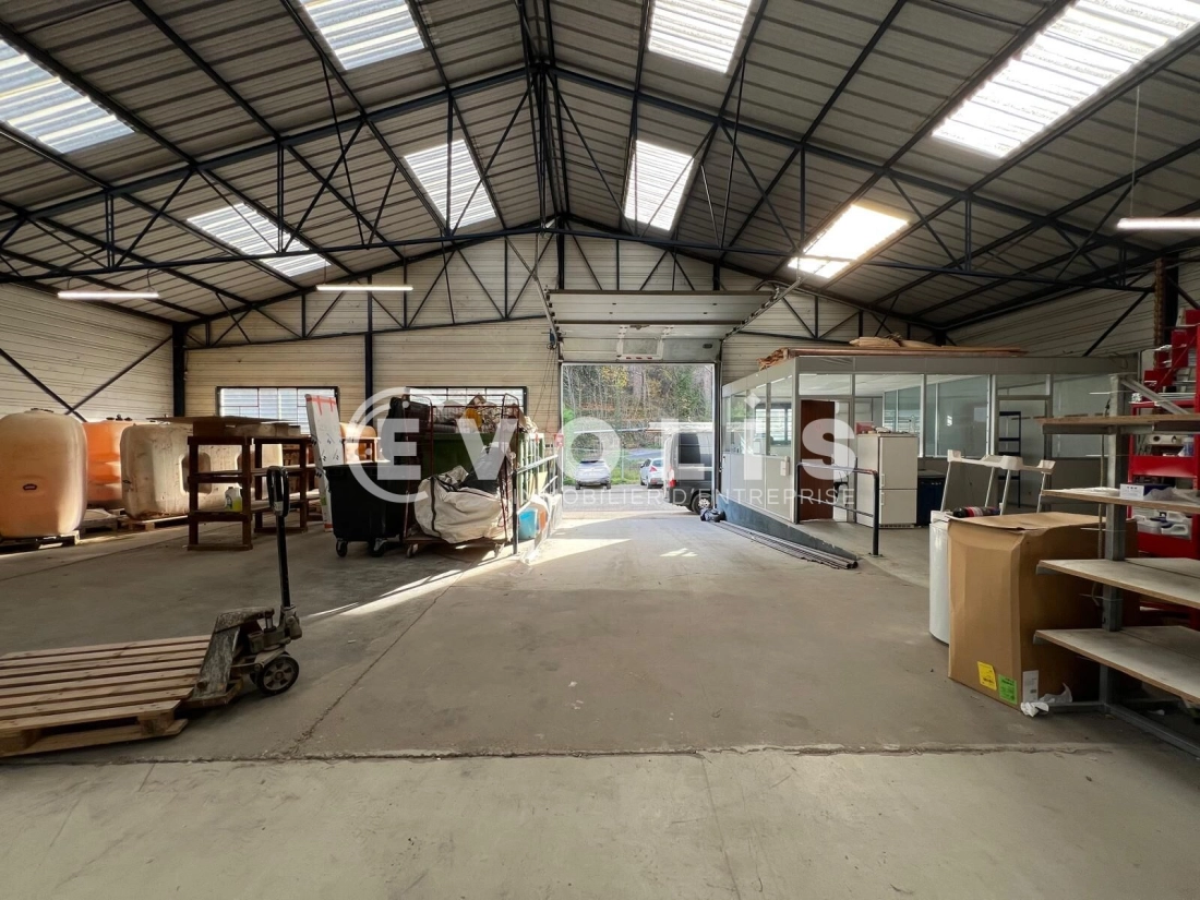 Photo 7 – vente Entrepôts / activités	TARARE (69170)