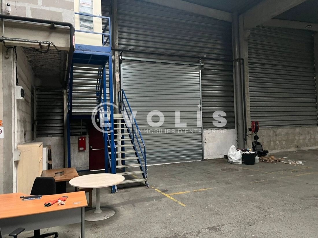 Photo 10 – location Entrepôts / activités	CHASSIEU (69680)