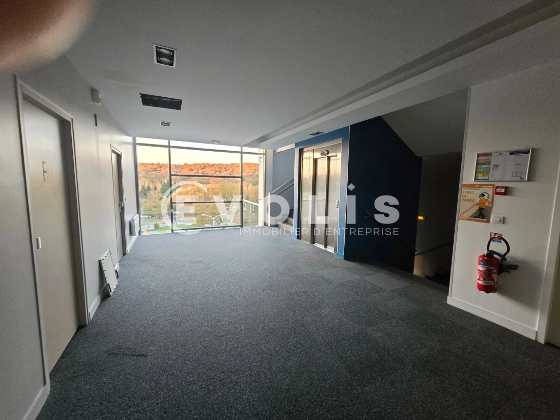 Photo 2 – vente bureaux	ORSAY (91400)