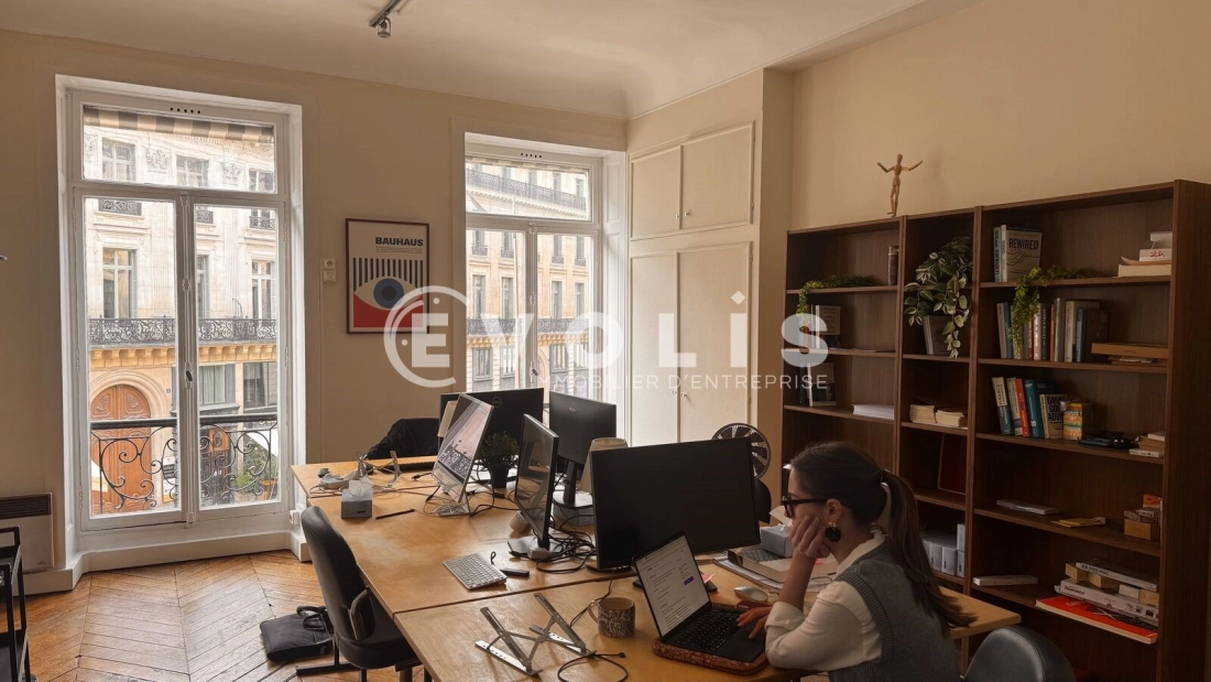 Photo 2 – location bureaux	PARIS (75009)