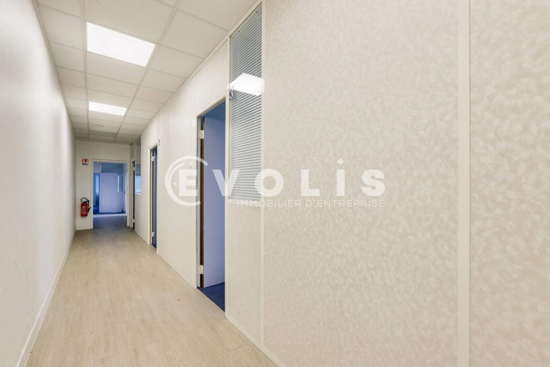 Photo 2 – location Entrepôts / activités	AULNAY SOUS BOIS (93600)