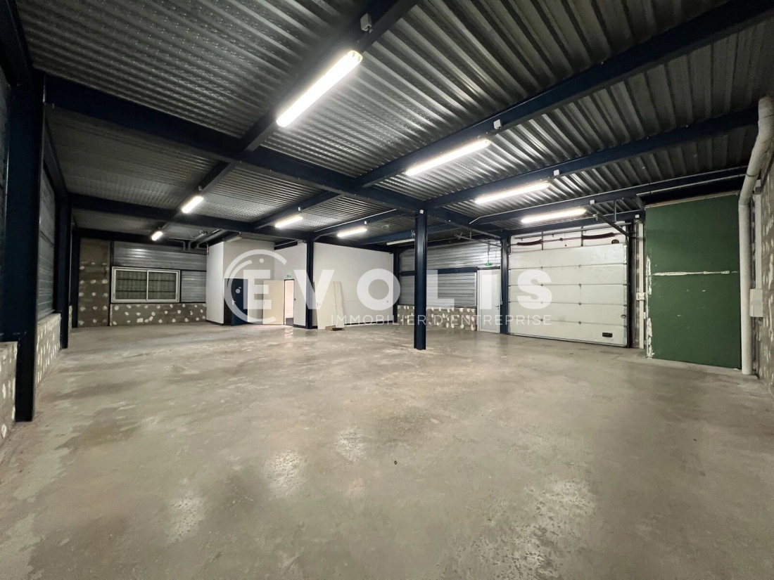 Photo 2 – location Entrepôts / activités	MERIGNAC (33700)