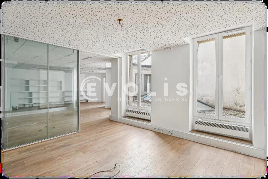 Photo 4 – location bureaux	PARIS (75008)