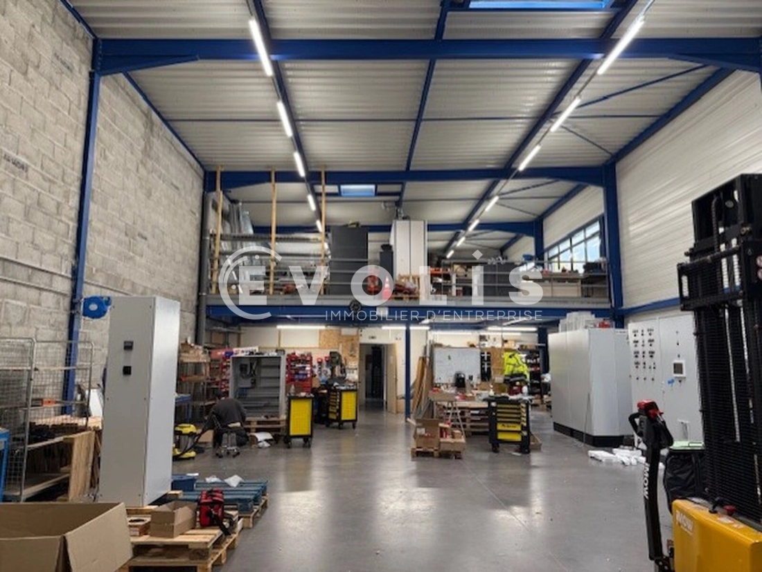 Photo 9 – location Entrepôts / activités	ECHIROLLES (38130)