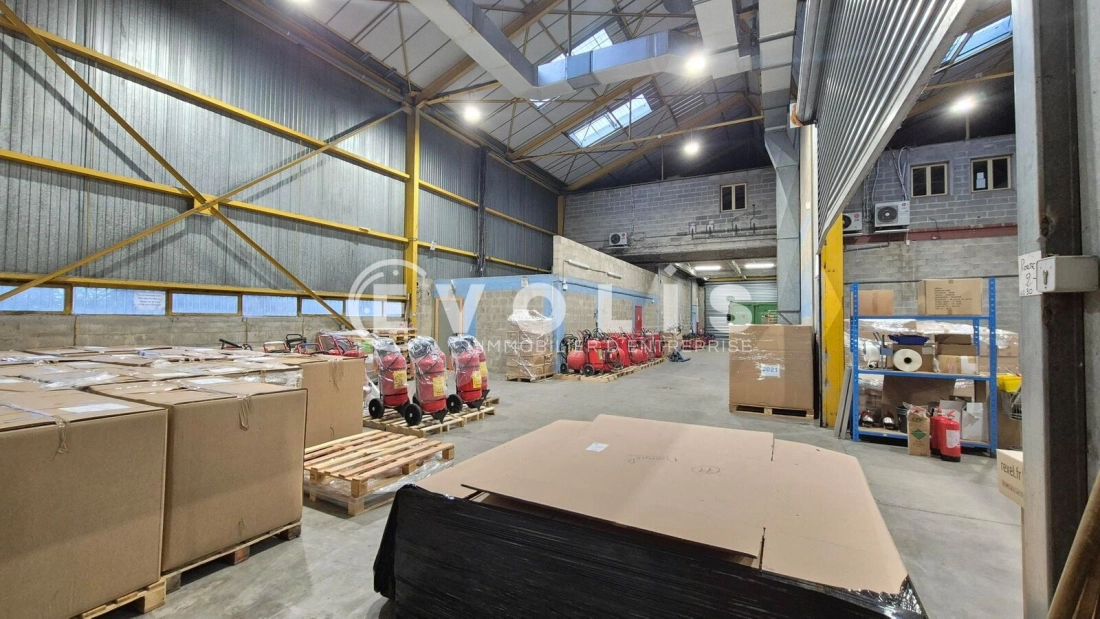 Photo 2 – vente Entrepôts / activités	NOISIEL (77186)