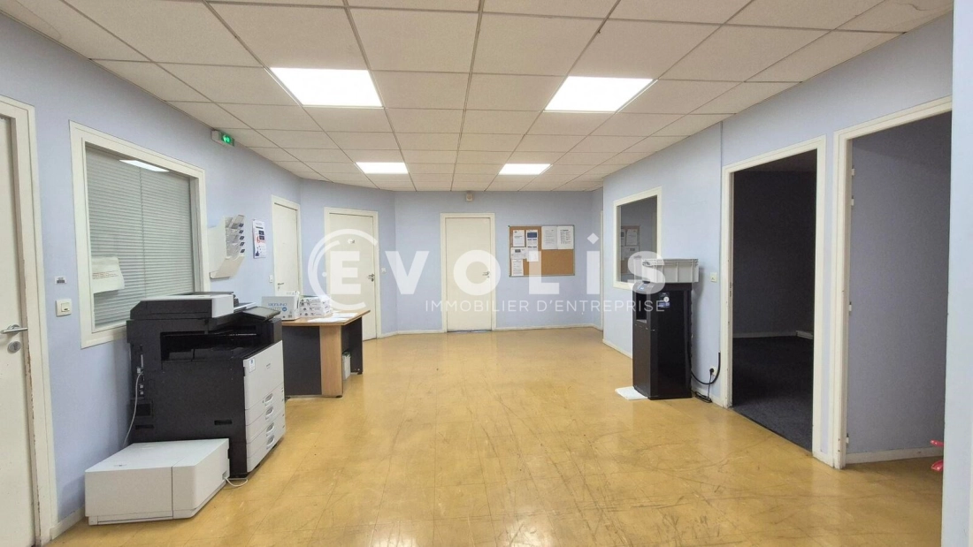 Photo 11 – vente Entrepôts / activités	NOISIEL (77186)