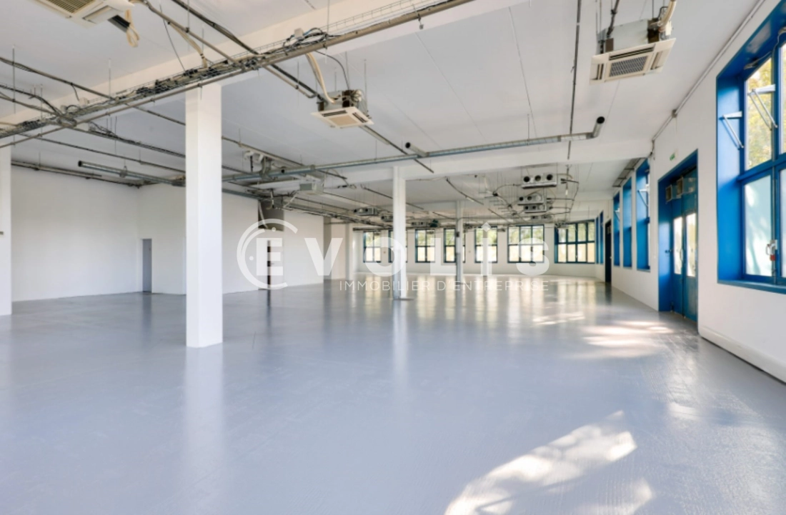 Photo 2 – location Entrepôts / activités	FRESNES (94260)