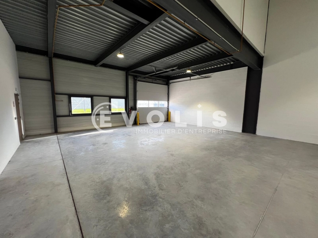 Photo 5 – location Entrepôts / activités	CORBEIL ESSONNES (91100)