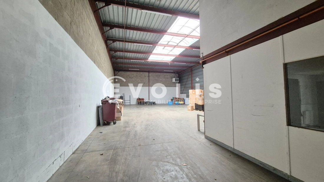 Photo 5 – location Entrepôts / activités	COLLEGIEN (77090)