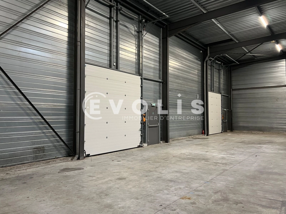 Photo 2 – location Entrepôts / activités	BRUGES (33520)