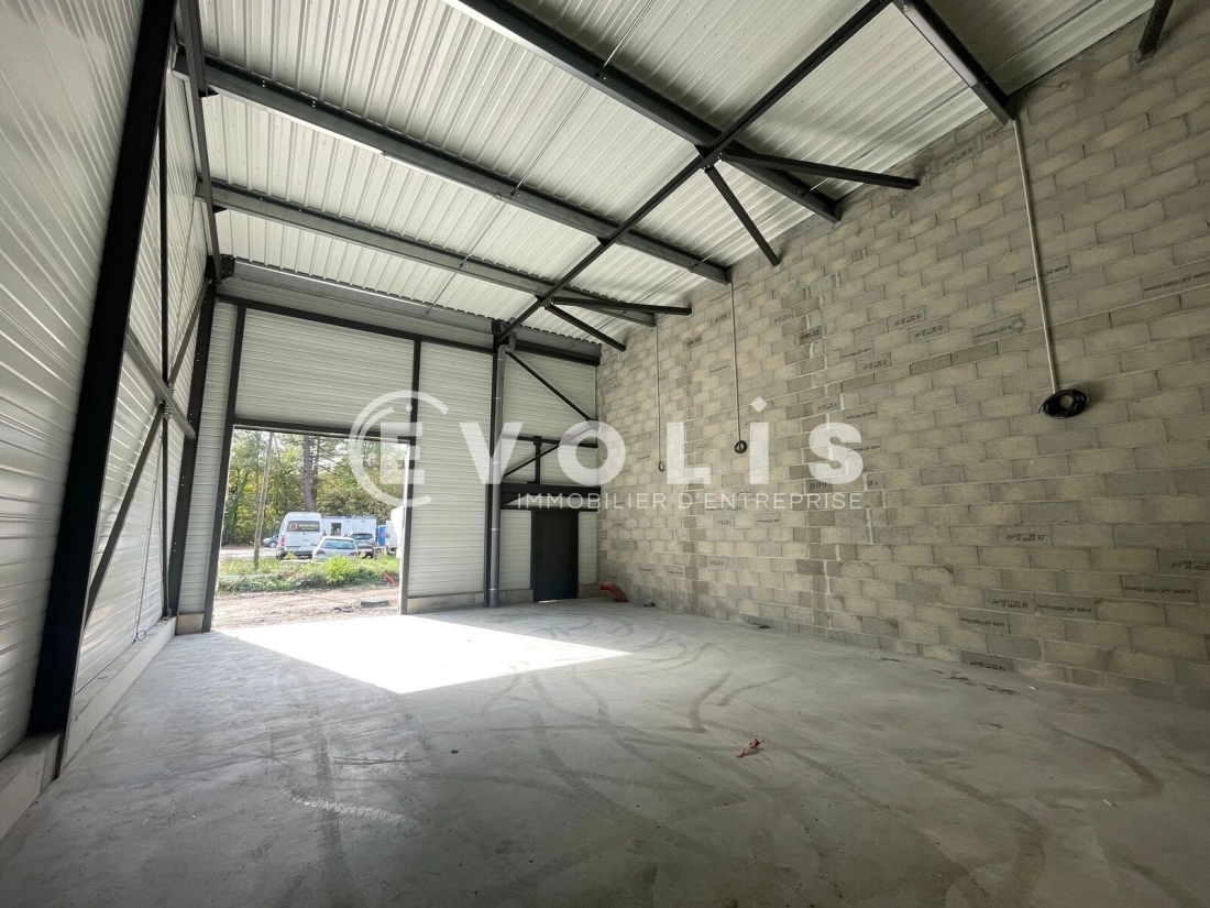 Photo 1 – vente Entrepôts / activités	MARCHEPRIME (33380)