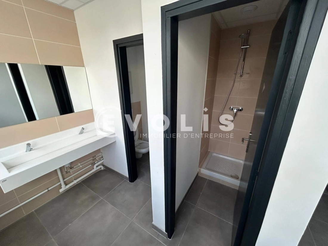 Photo 4 – location Entrepôts / activités	EVRY COURCOURONNES (91080)