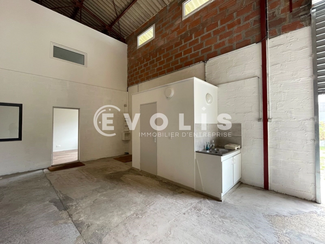 Photo 4 – location Entrepôts / activités	SAINT MEDARD EN JALLES (33160)