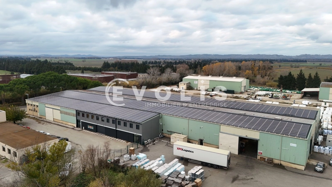 Photo 1 – location Entrepôts / activités	SAINT REMY DE PROVENCE (13210)