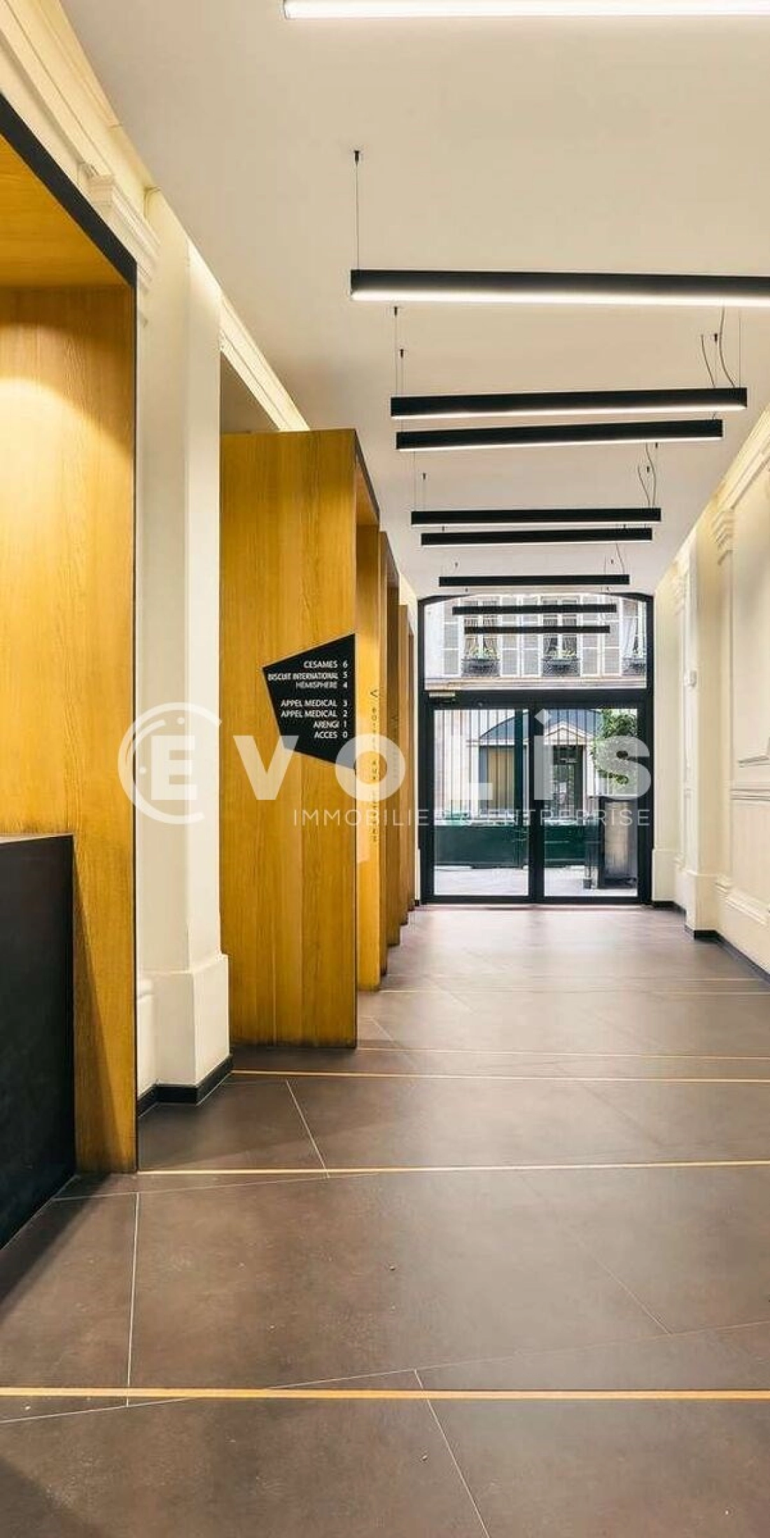 Photo 4 – location bureaux	PARIS (75008)