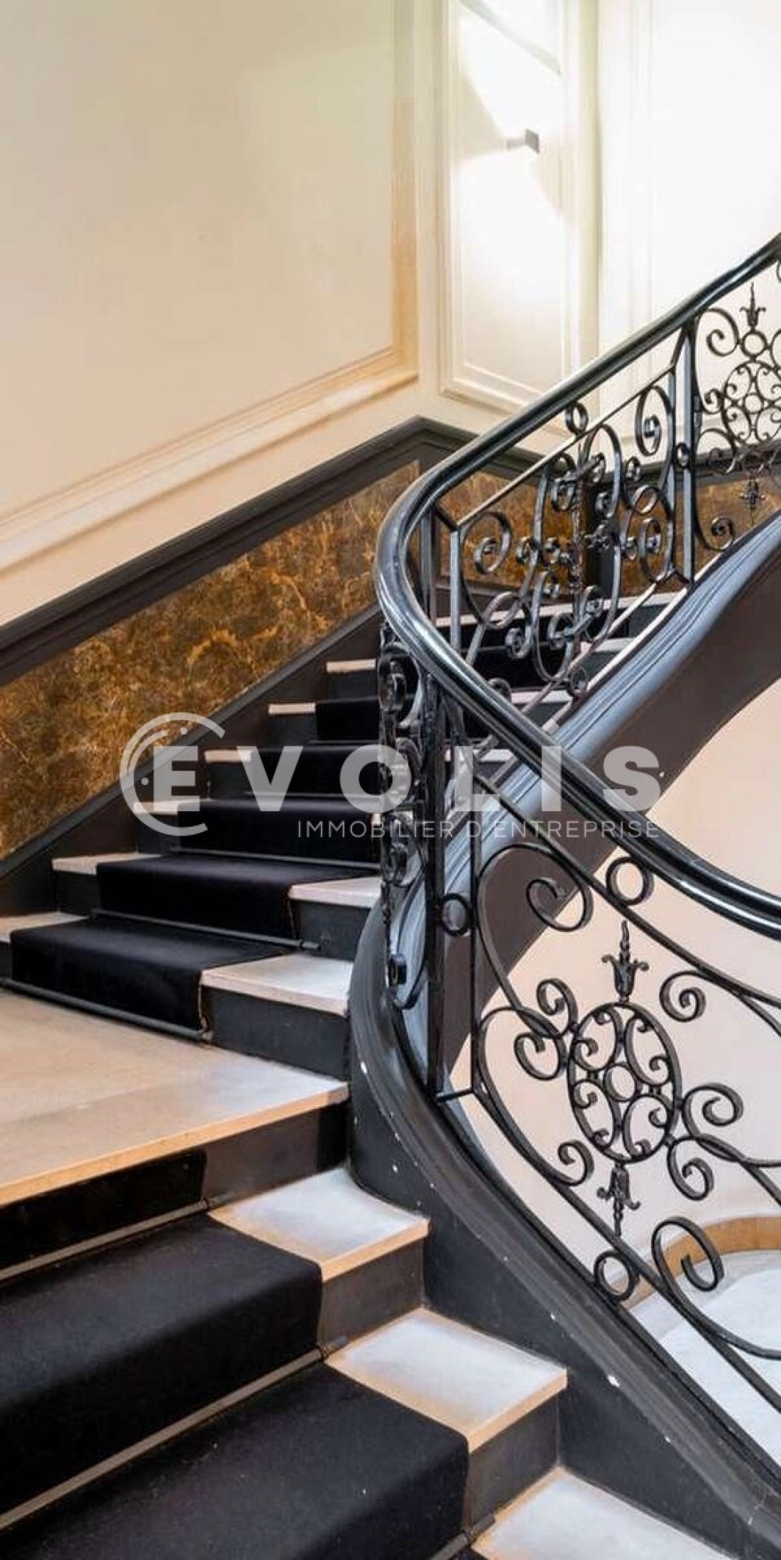 Photo 2 – location bureaux	PARIS (75008)