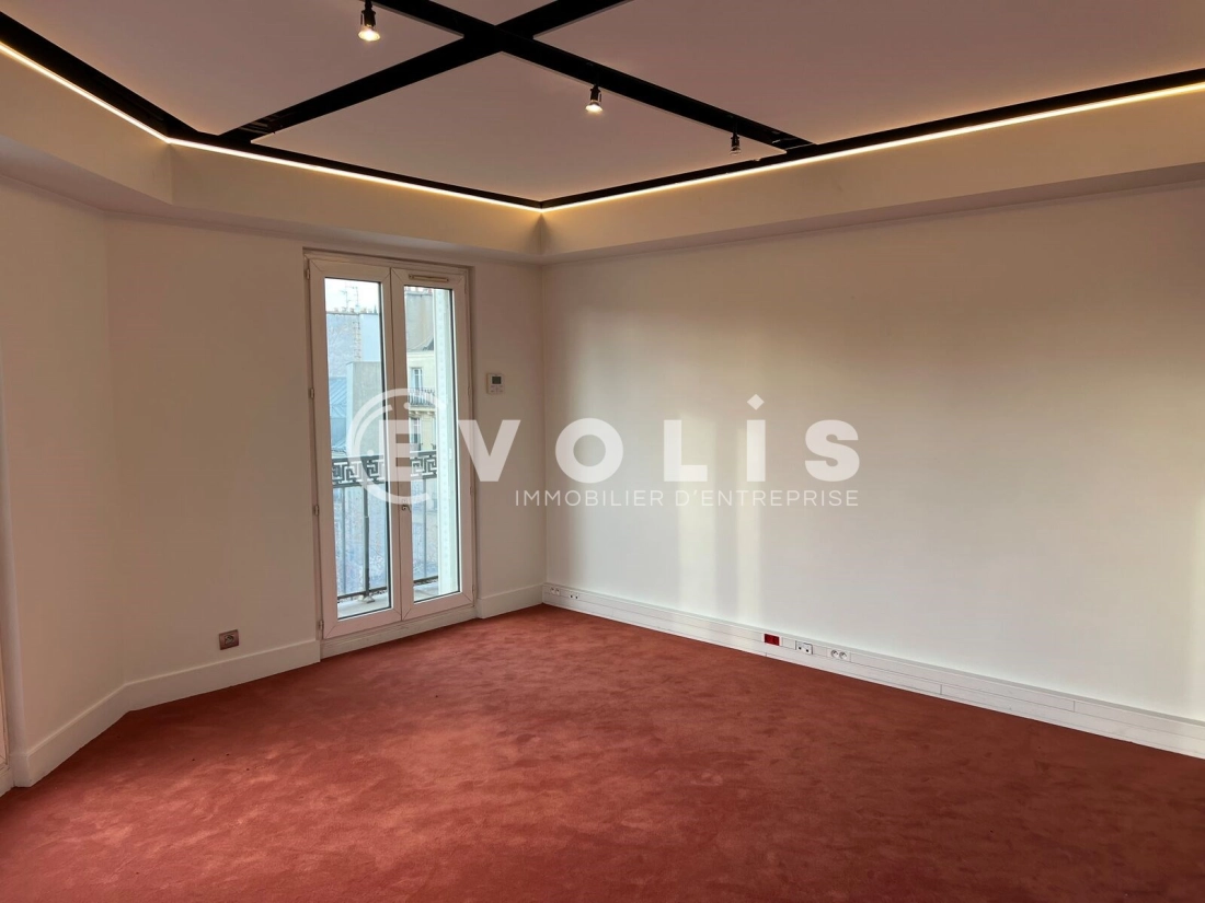 Photo 3 – location bureaux	PARIS (75003)