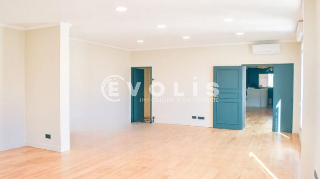 Photo 2 – location bureaux	PARIS (75017)