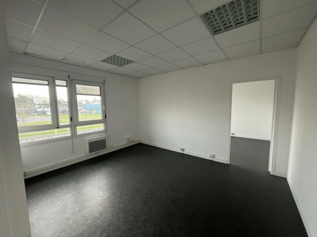 Photo 1 – location bureaux	ANGLET (64600)
