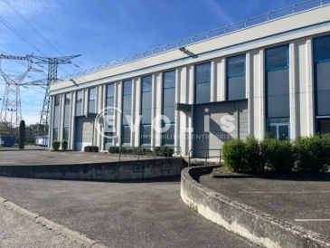 Photo 1 – vente Entrepôts / activités	SAINT QUENTIN FALLAVIER (38070)
