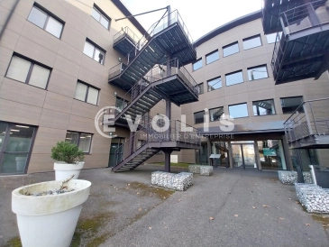 Photo 1 – location bureaux	BOURGOIN JALLIEU (38300)