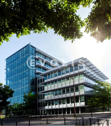 Photo 1 – location bureaux	MONTIGNY LE BRETONNEUX (78180)