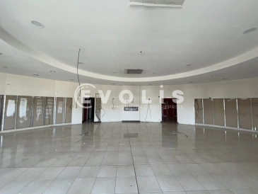 Photo 1 – location Locaux commerciaux	LONGUEAU (80330)