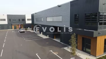 Photo 1 – location Entrepôts / activités	VEDENE (84270)