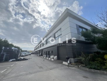 Photo 1 – location Entrepôts / activités	LES PAVILLONS SOUS BOIS (93320)