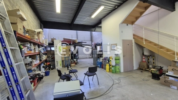 Photo 1 – location Entrepôts / activités	MONTEVRAIN (77144)