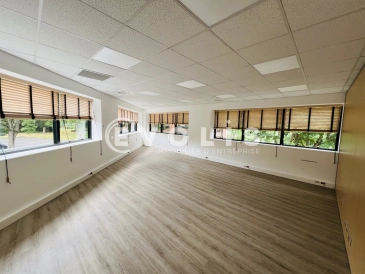 Photo 1 – location bureaux	CHAMPS SUR MARNE (77420)