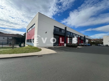 Photo 1 – location Entrepôts / activités	DARDILLY (69570)