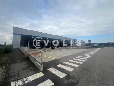 Photo 1 – location Entrepôts / activités	CORBAS (69960)