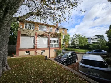 Photo 1 – location bureaux	BOURG LA REINE (92340)