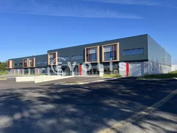 Photo 1 – location Entrepôts / activités	SAINT LAURENT DE MURE (69720)