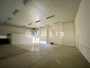 Photo 1 – location Entrepôts / activités	MERIGNAC (33700)