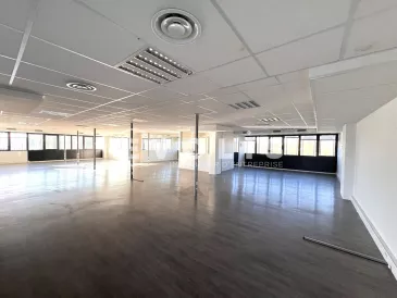 Photo 1 – location bureaux	MERIGNAC (33700)