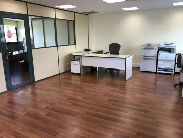 Photo 1 – location bureaux	 (64200)