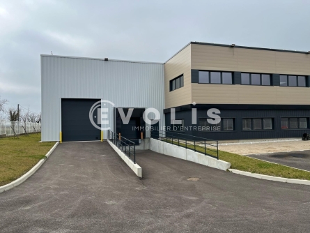 Photo 3 – location Entrepôts / activités	COLOMBIER SAUGNIEU (69124)