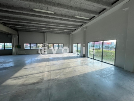 Photo 4 – location Entrepôts / activités	SAINT PRIEST (69800)