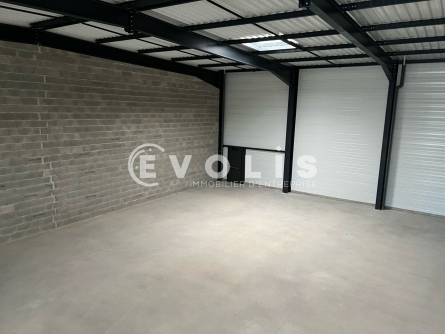 Photo 10 – location Entrepôts / activités	SAINT VULBAS (01150)