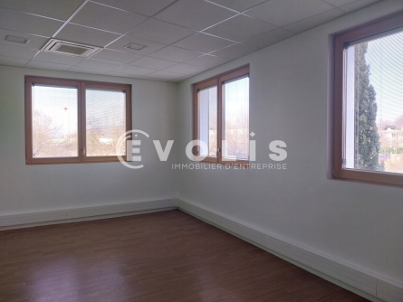 Photo 8 – location bureaux	BOURGOIN JALLIEU (38300)