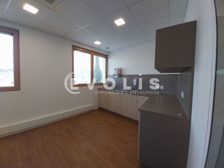 Photo 4 – location bureaux	BOURGOIN JALLIEU (38300)