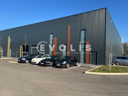 Photo 3 – vente Entrepôts / activités	VILLEFONTAINE (38090)