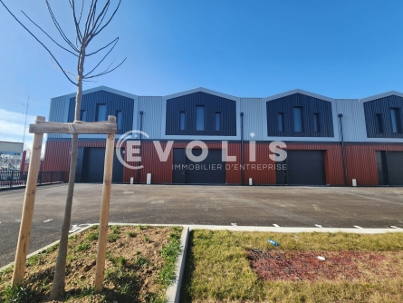 Photo 9 – location Entrepôts / activités	PONT DE CHERUY (38230)